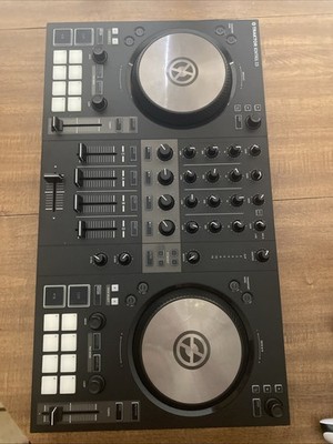 Native Instruments Traktor Kontrol 4 Channel DJ Controller(barely Used)