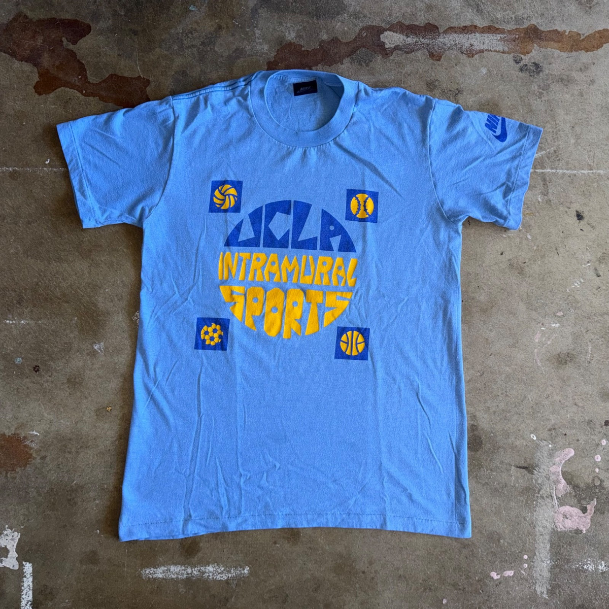 RARE VINTAGE 80s UCLA INTRAMURAL SPORTS NIKE BLUE TAG SWOOSH T 