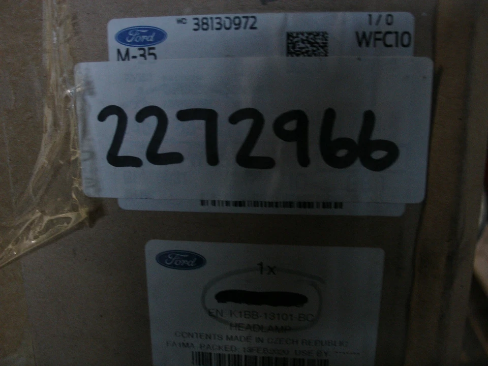 2272966 Front RIGHT Headlamp / Headlight for Ford - Image 2 of 4