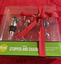 WINE BOTTLE GLASS CHARMS MARKERS HOLDERS HOLIDAY THEME NEW CHRISTMAS