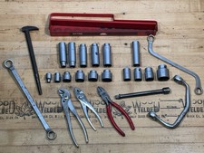 Lot Of 25 Pc. Mac Tools - Wrenches Sockets Pliers Pry Bar Socket Rack - Usa