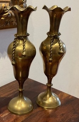 Great Vintage 1960s Pair Decorative Solid Brass Vases Ruffled Rim & Rope Design