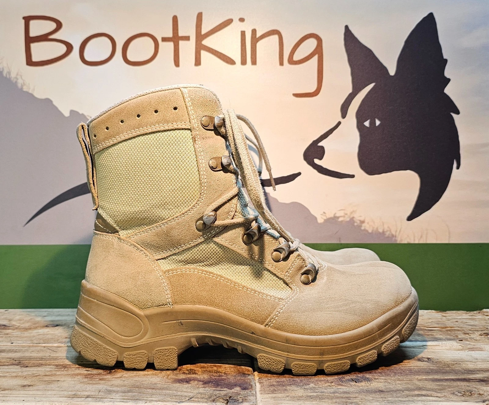HAIX GTX Coyote Waterproof Hiking, Walking, Airpower P9 desert boots UK 7