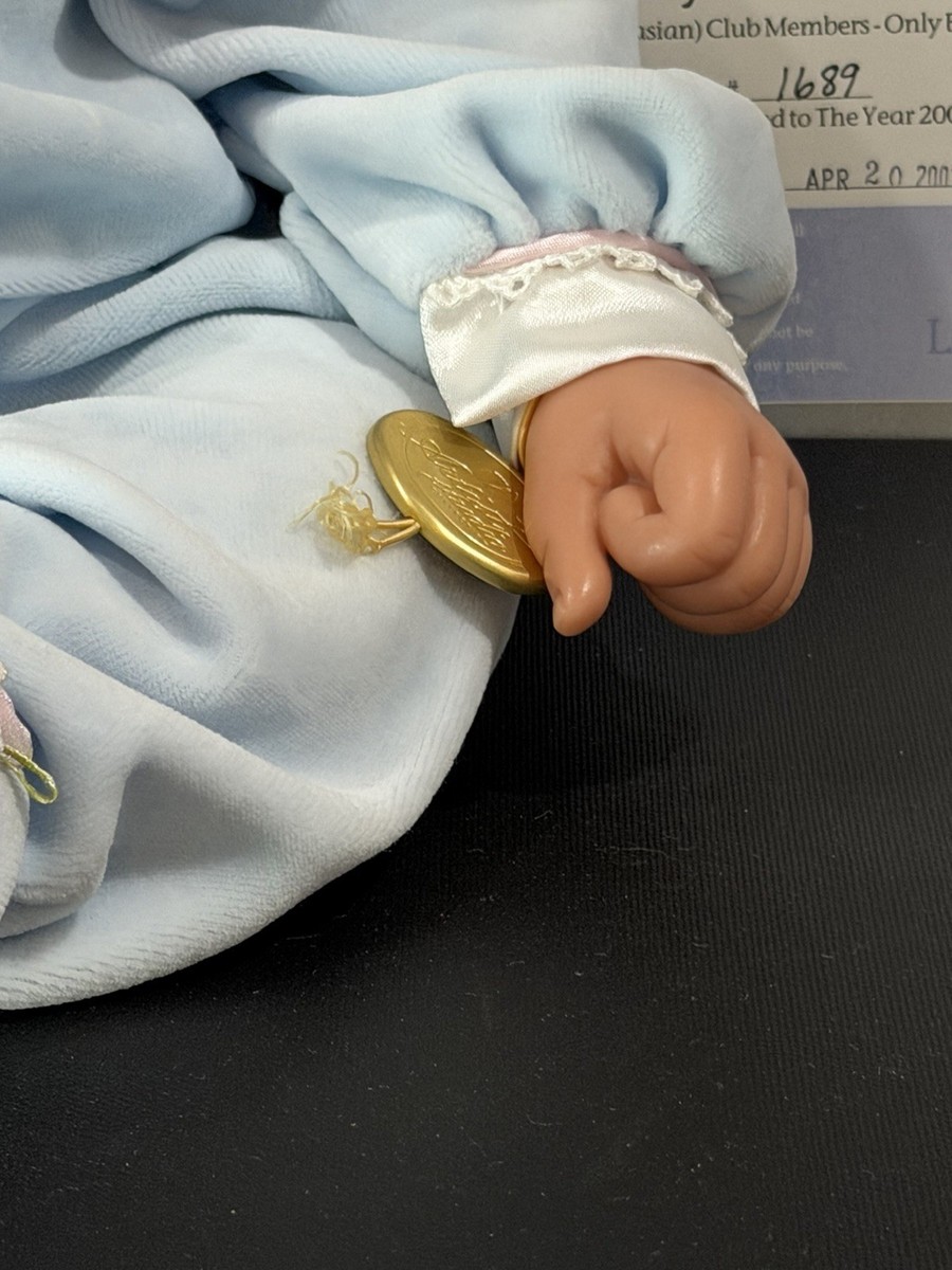 Lee Middleton Baby's First Tooth Doll by Reva Schick 2001 w/ COA