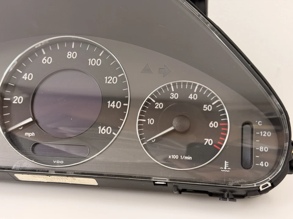 03-06 Mercedes W211 E500 E350 Speedometer Instrument Cluster Gauge OEM - Image 3 of 4