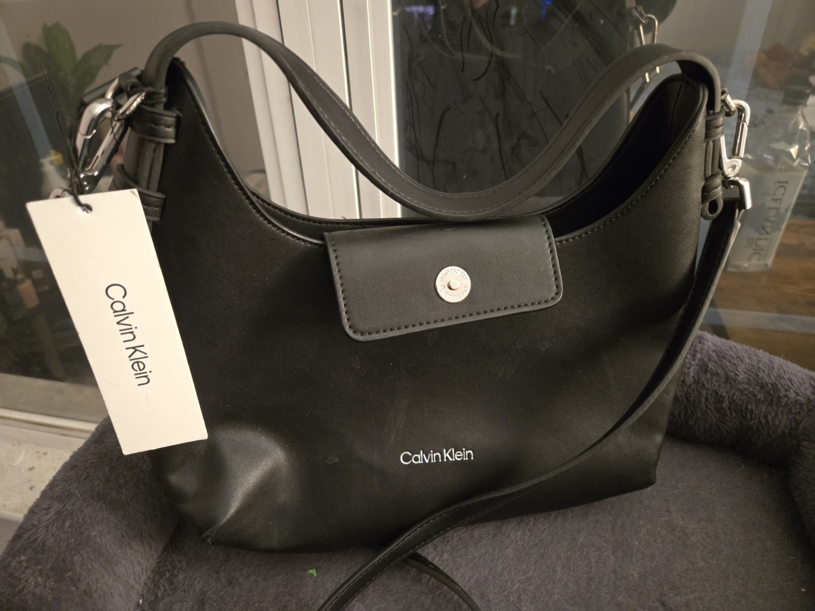 Calvin Klein Women's Handbag, NEW w/tags, Black, Designer, W/Strap, Snap