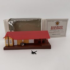 Bachmann - Freight Station 45907 7407 Grovemont Railroad Train See Pics