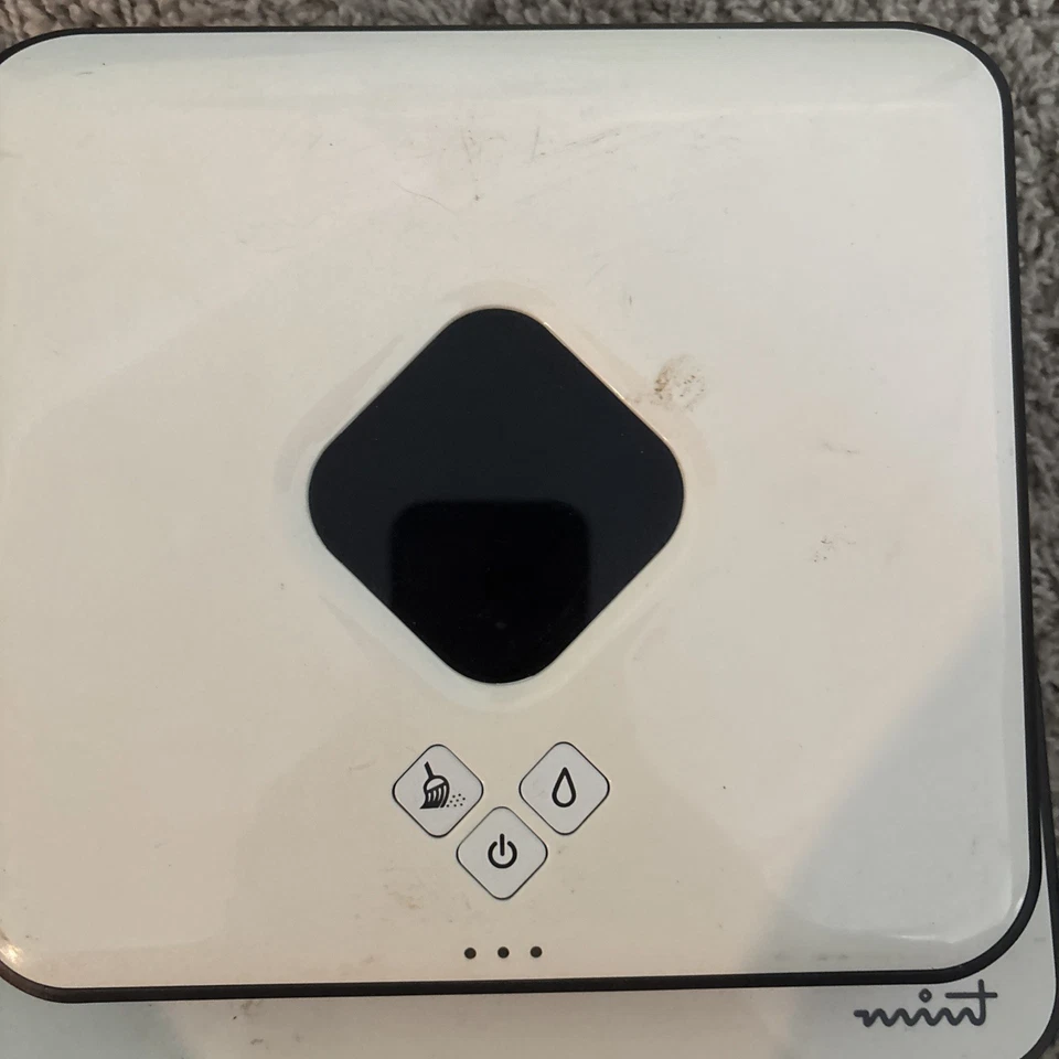 Aspirador robótico de piso duro automático branco perfeito estado 4200 A sem trabalho remoto - Imagem 2 de 4