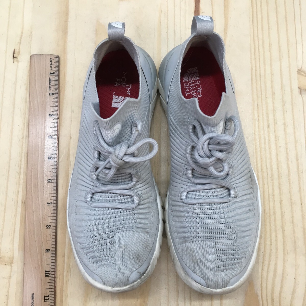 口コミ・レビュー評価が高いおすすめ人気商品の通販 7.5 Womens Shoes Face North The Oscilate Running Trail 女性用
