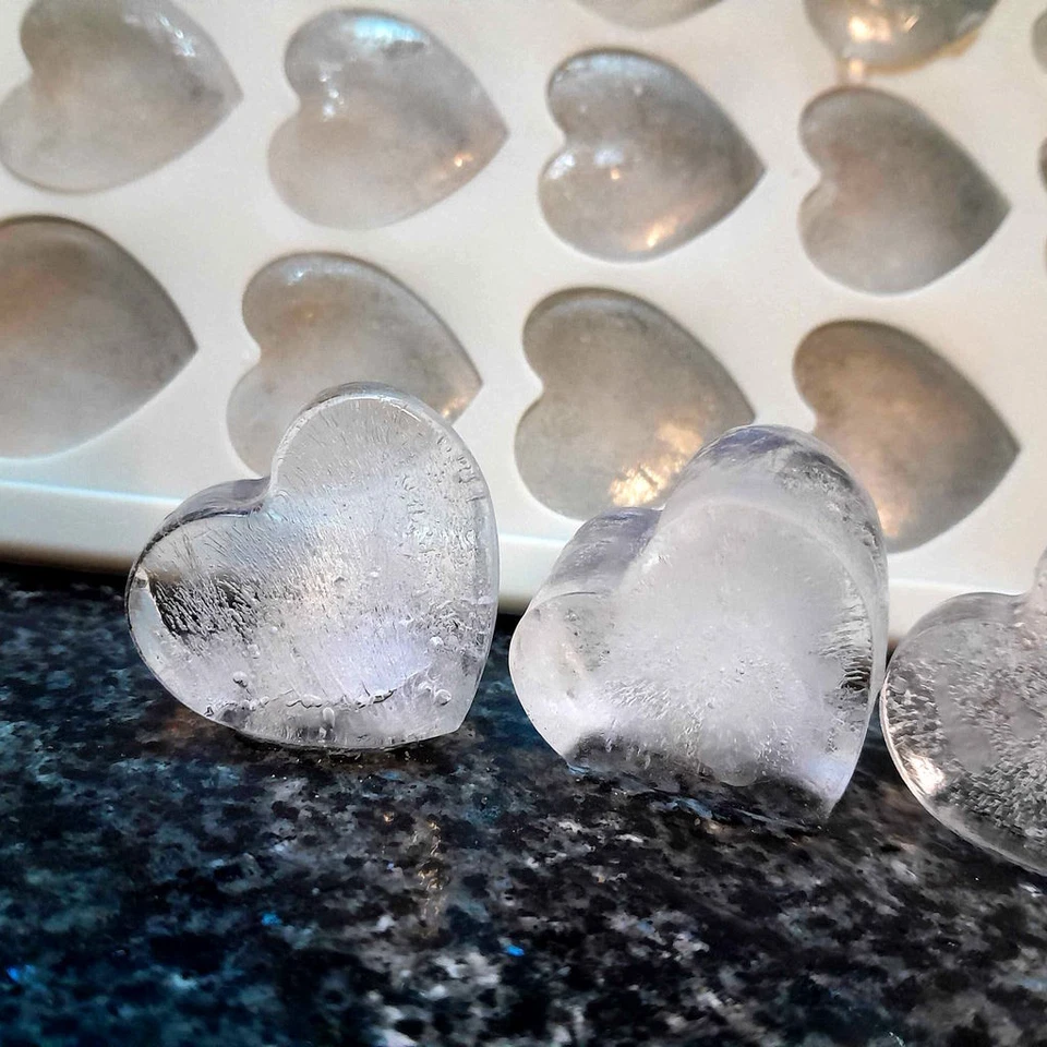 Silicone Heart Ice Cube Tray 27 x 13cm - Flexible Moulds Chocolate Jelly Soap - Image 2 of 4