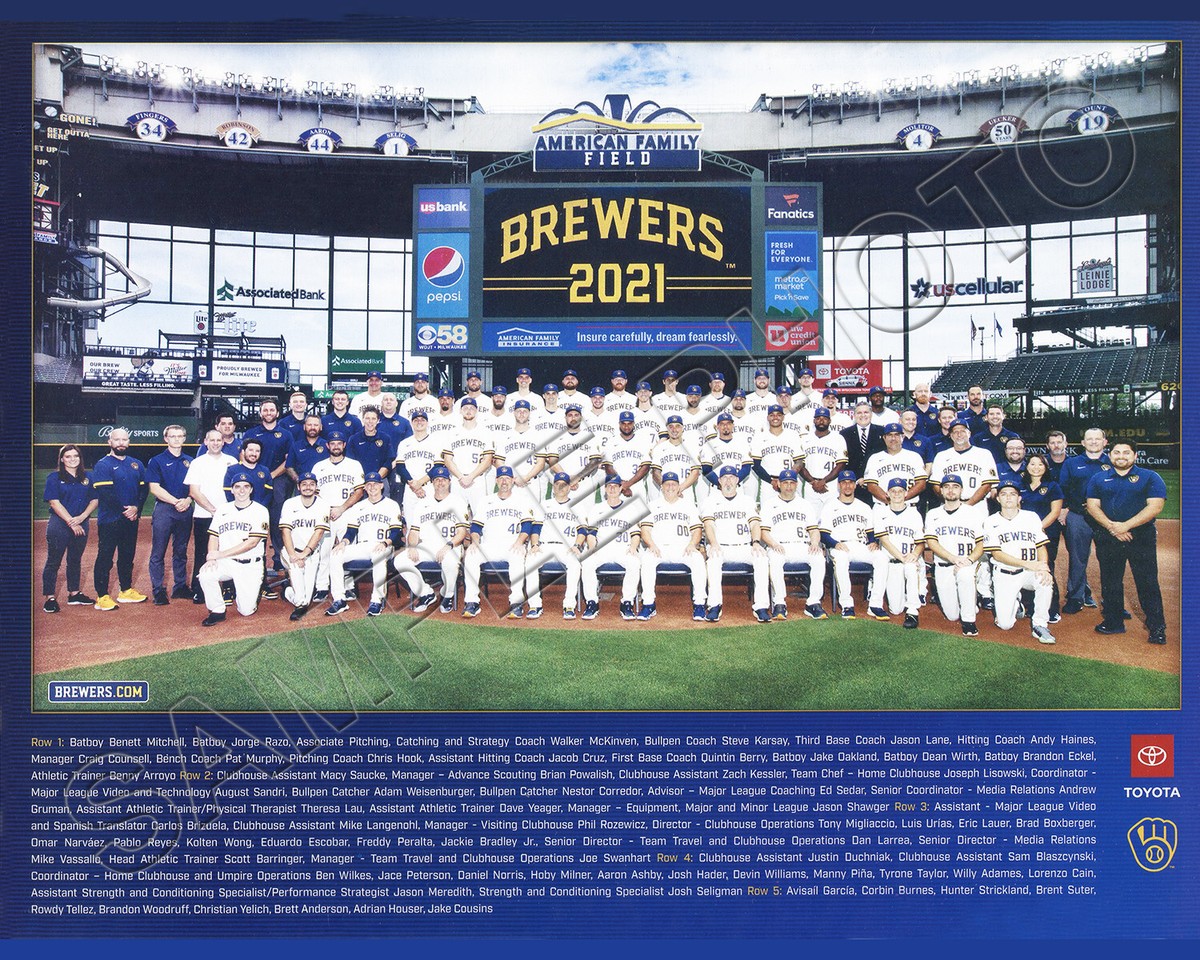 2021 MILWAUKEE BREWERS MLB BASEBALL TEAM 8X10 PHOTO UK