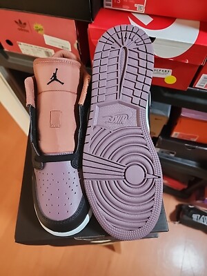 ふら‪⸜❤︎⸝‬ Size 6Y/7.5 Women's-Jordan 1 Low SE White/Black-Sky J Orange