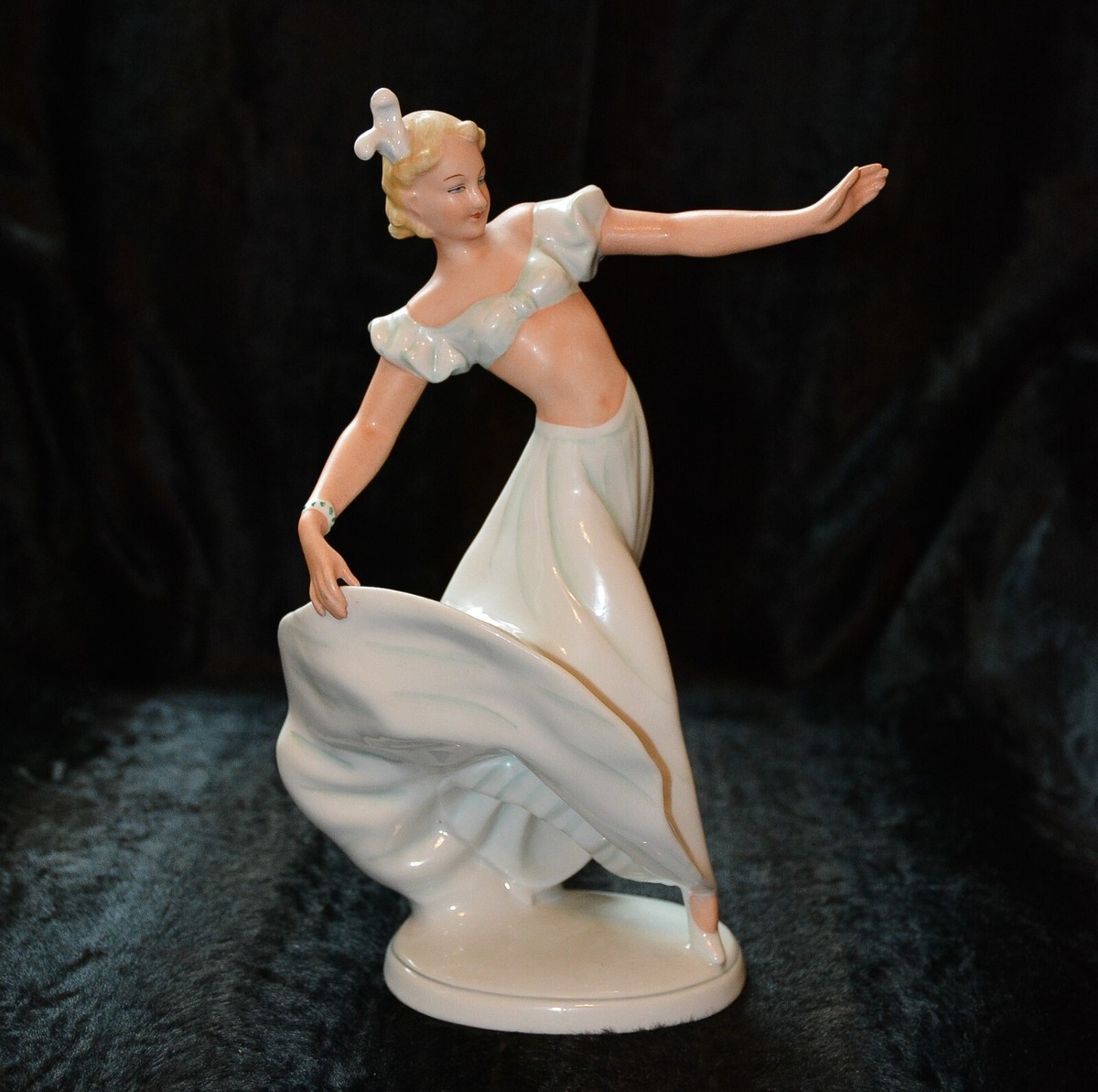 C. 1938 German Art Deco Porcelain Figurine, Wallendorf Schaubach