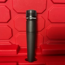Shure SM57 Cardioid Dynamic Instrument Microphone With Zipper Pouch