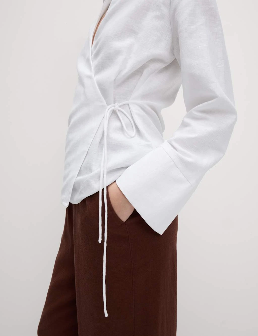 Marks & Spencer Womens Linen Long sleeved Shirt in White - M&S
Opens in a new window or tab
