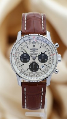 Breitling Navitimer 01 43mm Automatik  AB0120 Original Papiere + Box