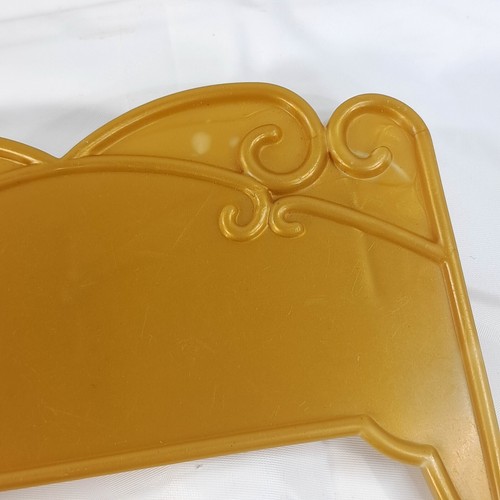 Barbie La Princesa y el Mendigo Cabecero Cama y Pie Piezas Doradas De Colección - Imagen 5 de 9