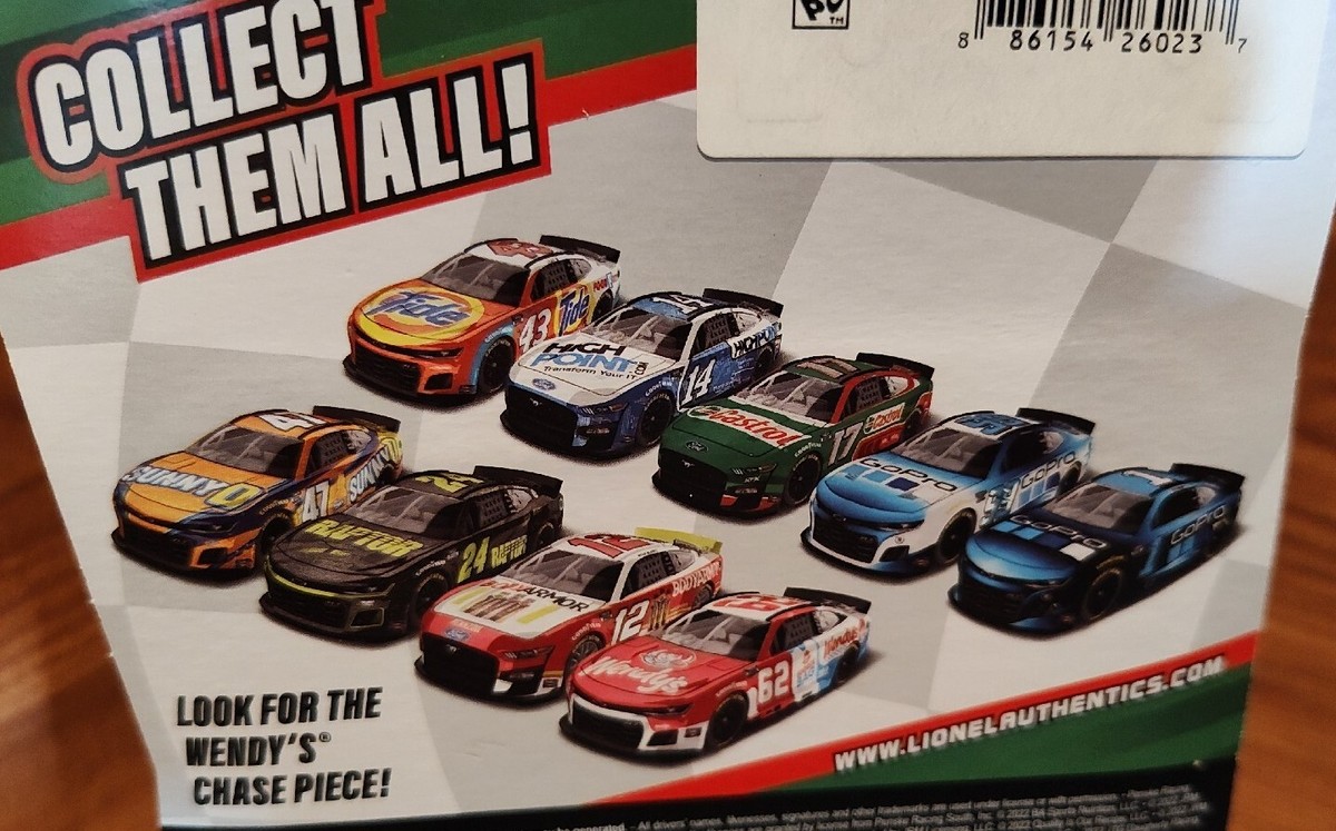 17 CHRIS BUESCHER CASTROL '22 WAVE 08 NASCAR AUTHENTICS NEXT GEN 1