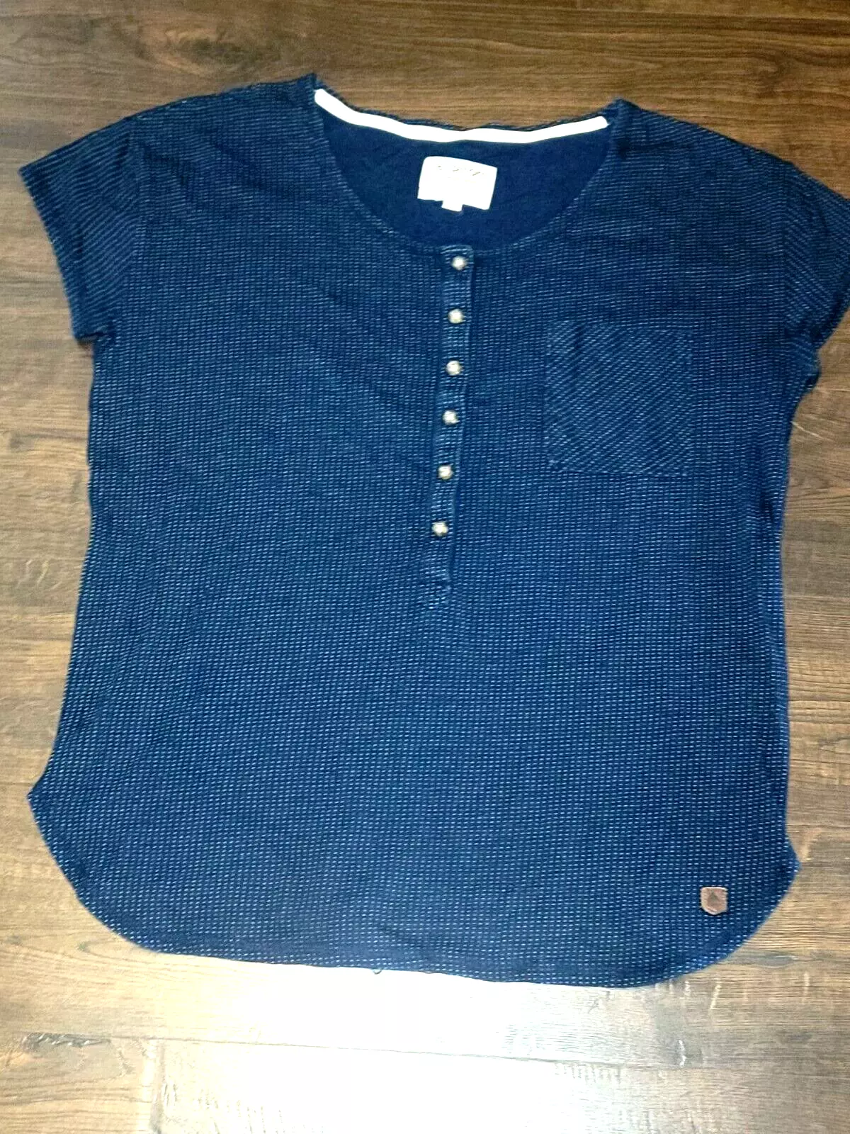 burton dark short sleeve shirt