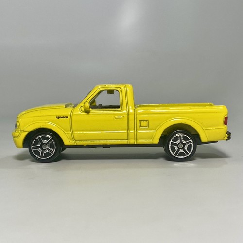 MotorMax Ford Ranger #6052 Yellow 1:64 Scale Diecast Diorama Model Pickup Truck - Picture 8 of 11