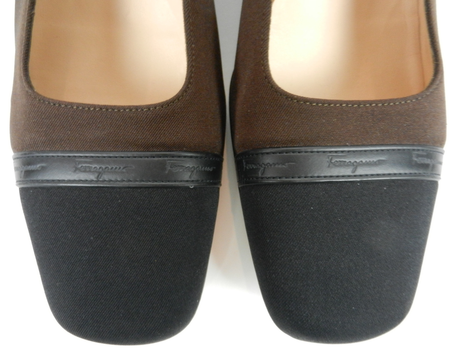 Salvatore Ferragamo 10 B Zapato puntera cuero negra tela marrón cuero puntera con logotipo recorte bombas de bajo eaaf40 Salvatore Ferragamo 10 B Zapato puntera cuero negra tela marrón cuero puntera con logotipo recorte bombas de bajo eaaf40