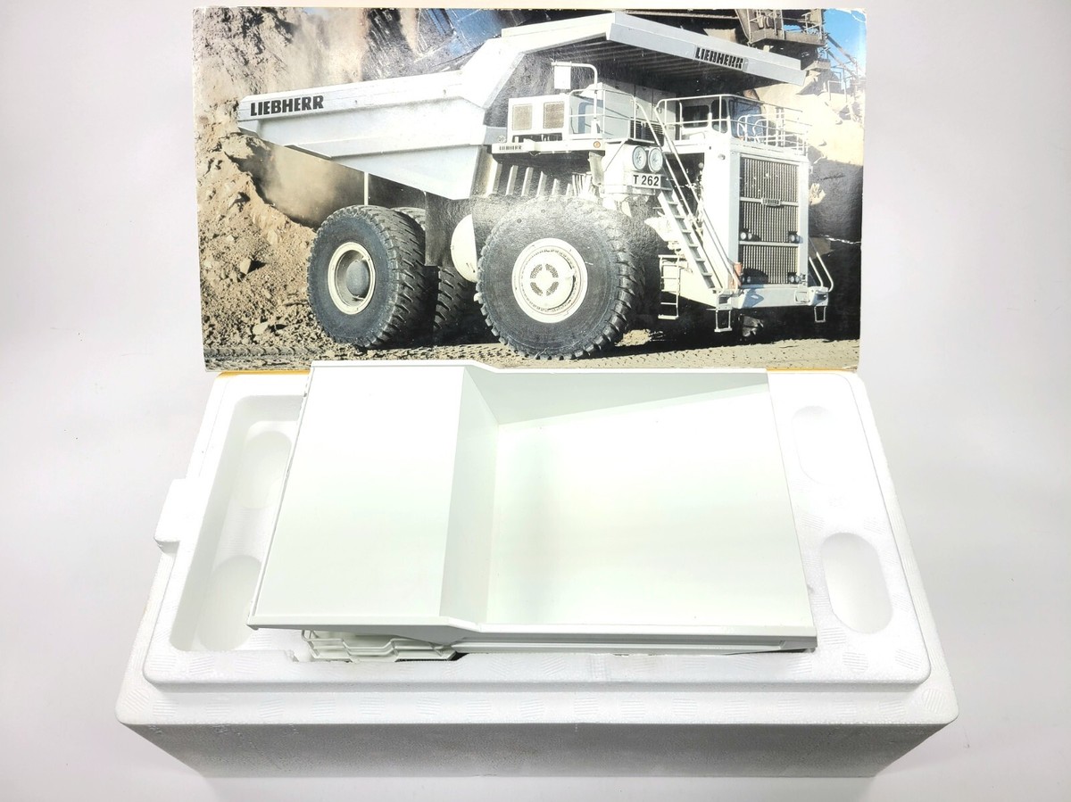 LIEBHERR 1/50 マイニングダンプ LIEBHERR 1/50 マイニングダンプ