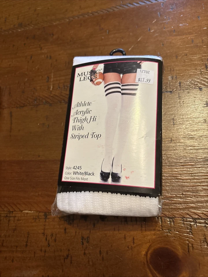 Conjunto de tres calcetines de asiento Mullins y muslos altos Foto 2 de 4