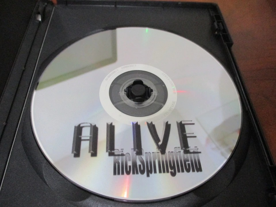 RICK SPRINGFIELD AUTO SIGNED ALIVE DVD SPECIAL MUSIC DVD CONCERT JESSIE'S GIRL+ - Image 3 of 4