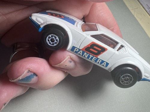 Matchbox Superfast No 8 De Tomaso Pantera 1975 Made in England Die Cast Toy Car - Picture 2 of 9