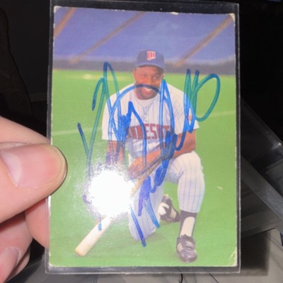BRF 1987 Minnesota Twins Kirby Puckett #21 Autographed Baseball Card