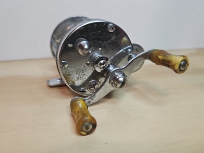 FISHING REEL Vintage Pflueger Skilkast Trademark No. 1953 Made in
