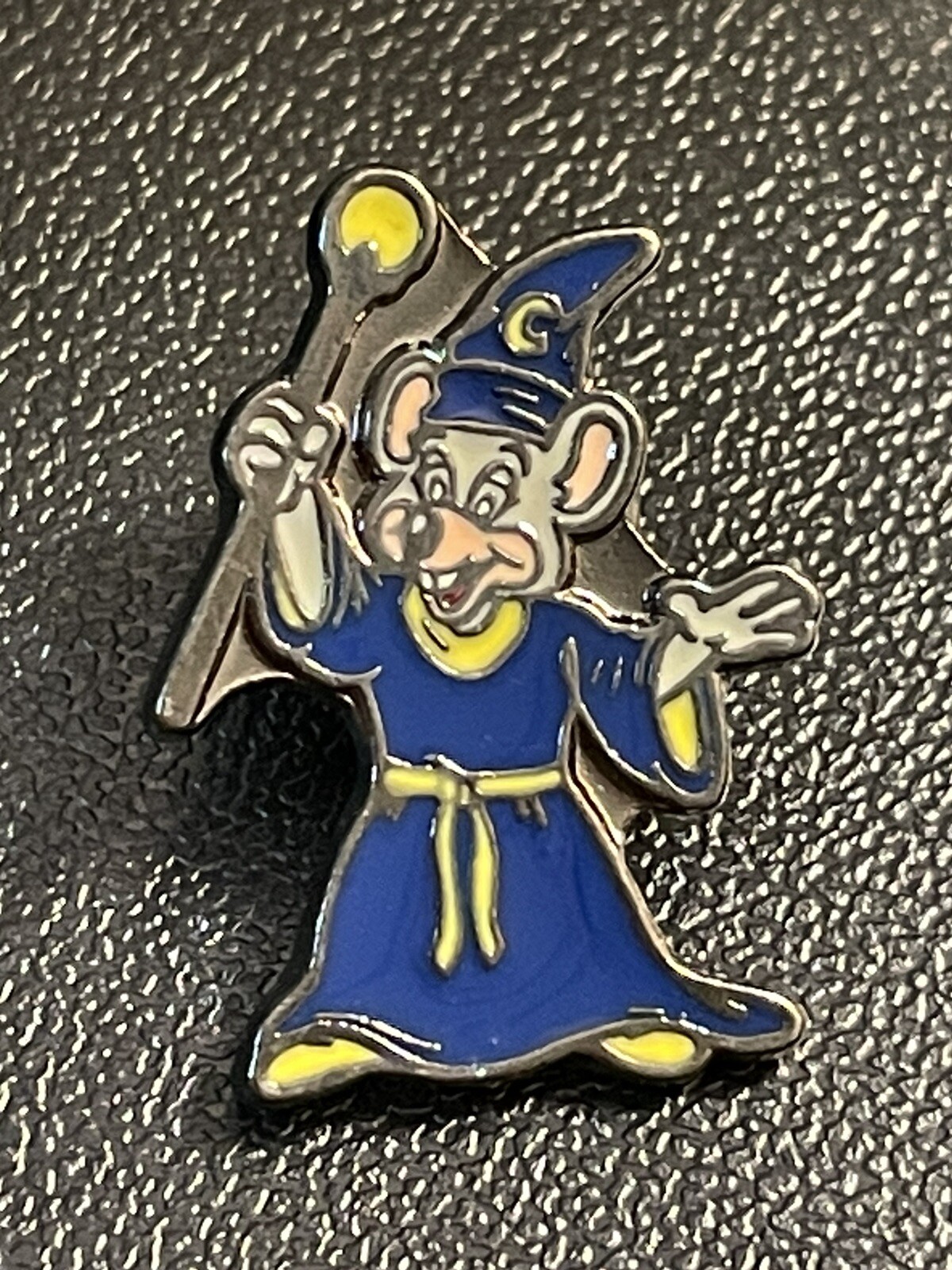 CHUCK E CHEESE PIN PIZZA RESTAURANT WIZARD COLLECTIBLE STAFF Employee ...