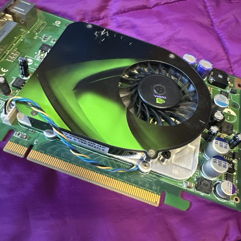 TARJETA GRÁFICA NVIDIA VIDEO PX8600GT 256MB W5-3(21) Foto 2 de 4