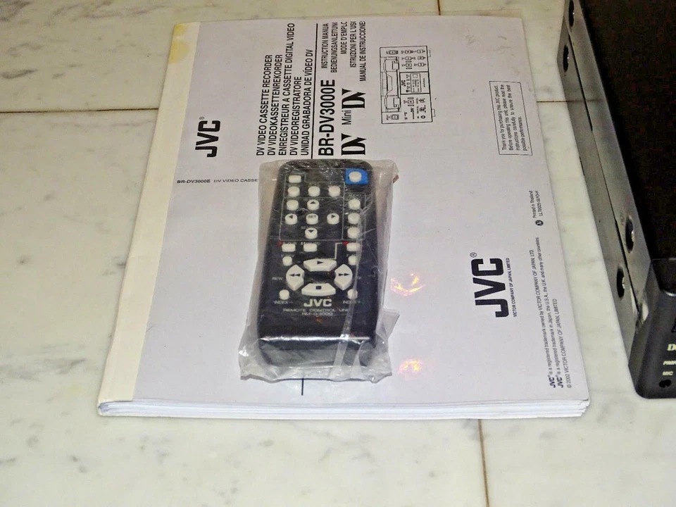 JVC Professional miniDV Recorder BR-DV3000E, inkl. FB & BDA, 2J. Garantie - Bild 2 von 4