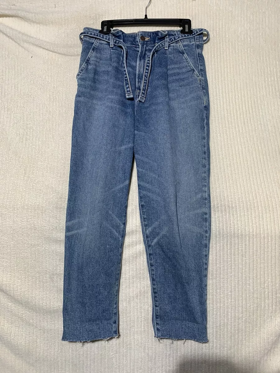 Hollister Ultra High Rise Mom Jeans Belted Light Blue Size 7s 28x25