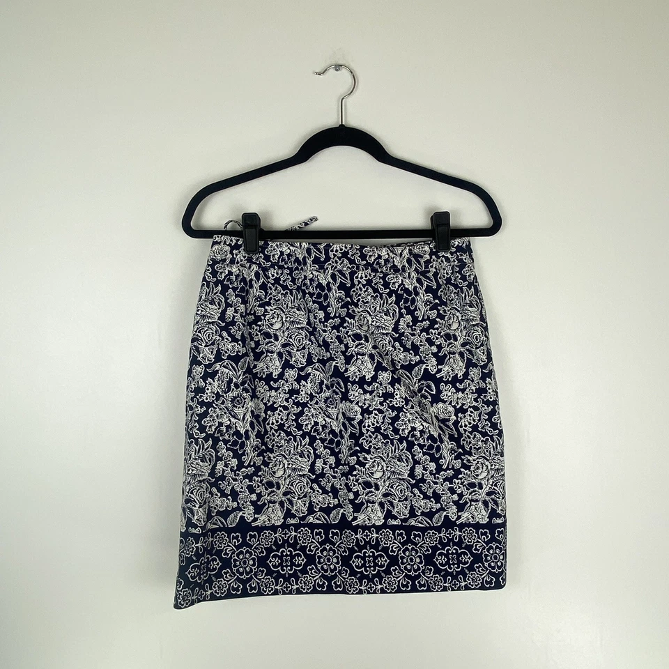 Ann Taylor Mujer 8 Falda Envolvente Mini Azul Marino Blanco Floral Lateral Corbata Nudo Casa de Campo Foto 2 de 4