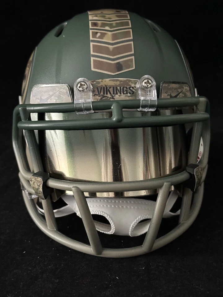 Mini Casco Vikings Salute to Service Diseño Dos Tonos Foto 3 de 4