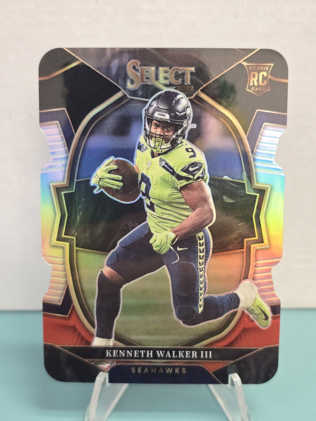 2022 Panini Select Kenneth Walker III Concourse Black & Red Die-Cut #2 (RC)