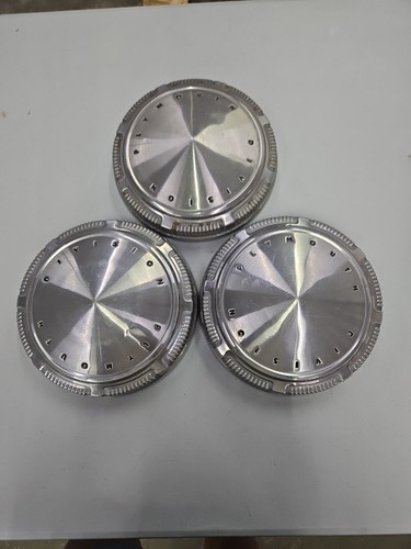 MOPAR PLYMOUTH DIVISION DOG DISH HUBCAPS ROAD RUNNER GTX CUDA