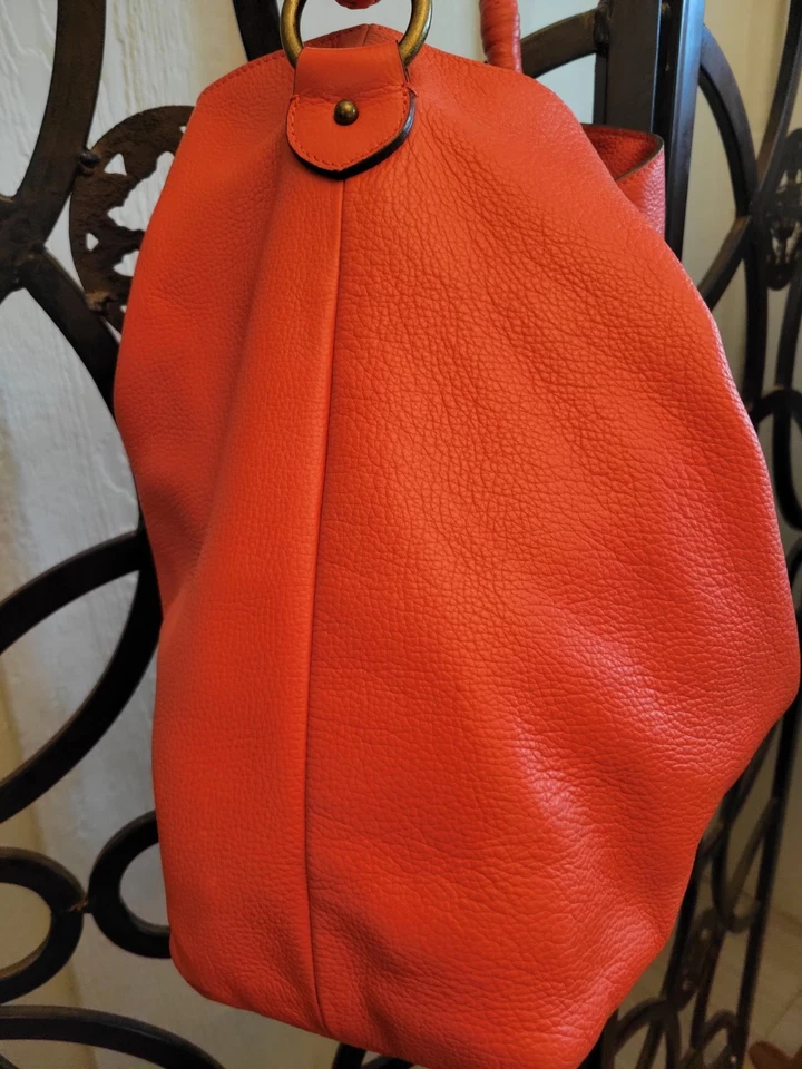 Bolso de hombro Hobo de cuero naranja Talbots Foto 3 de 4