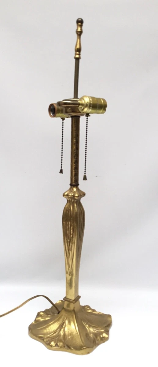 Brass on sale flower lamp