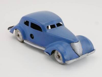 Tippco TCO 751 DE DKW F1 limousine tole rouge et creme mecanique 1/43