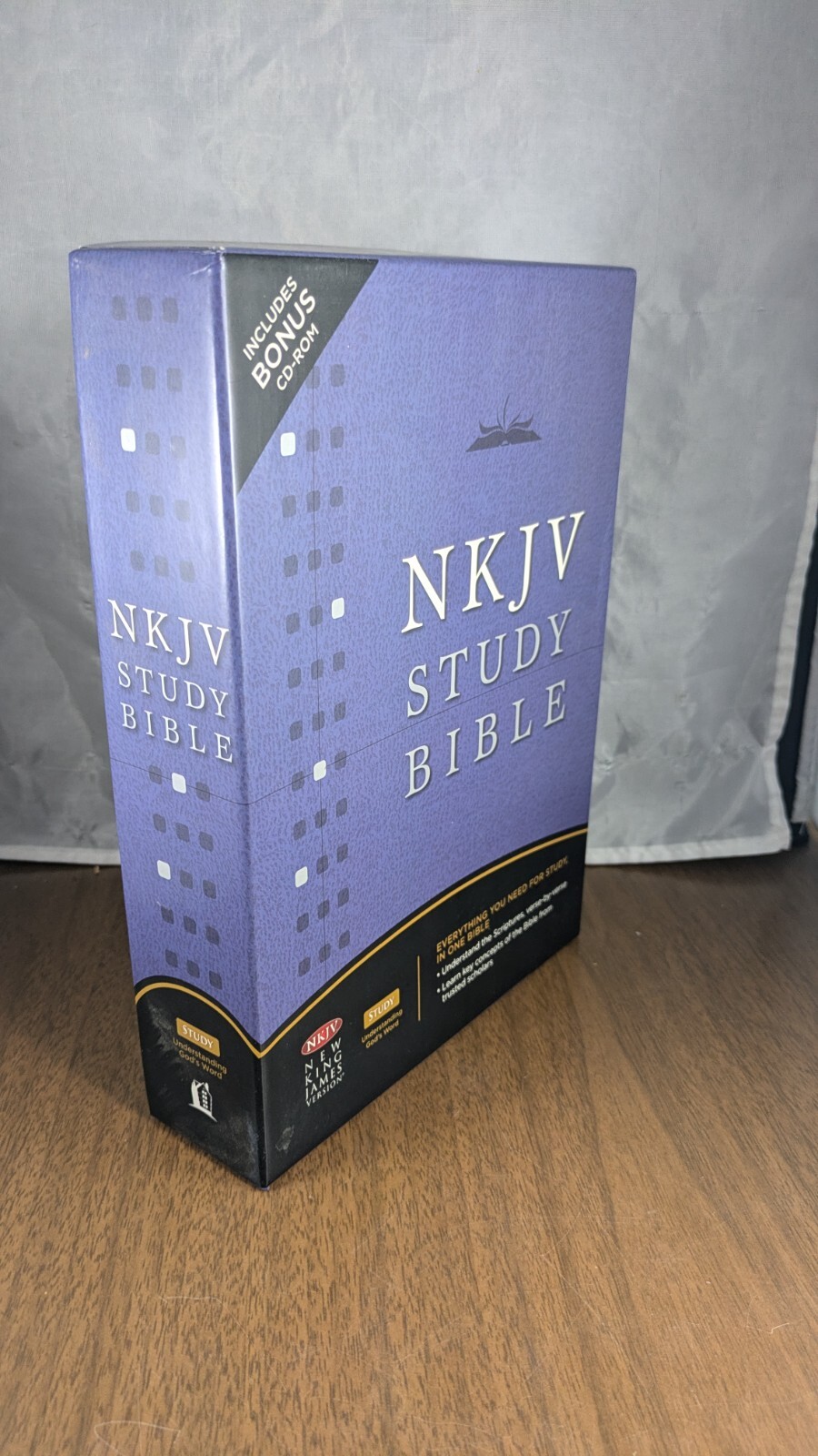 NKJV Study Bible by Thomas Nelson Publishing Staff (2008, Bonded ...