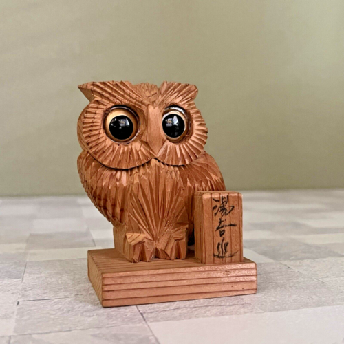 Estatuilla de búho japonés de madera de los años 80 - tallada a mano - artesanía popular retro - Imagen 9 de 13