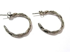 SMOOTH AND TEXTURED TWISTED HOOP STYLE EARRINGS VINTAGE SILVER TONE