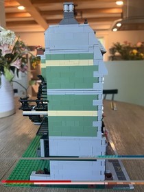 Lego Creator Green Grocer 10185 w/ Original Box & Instructions