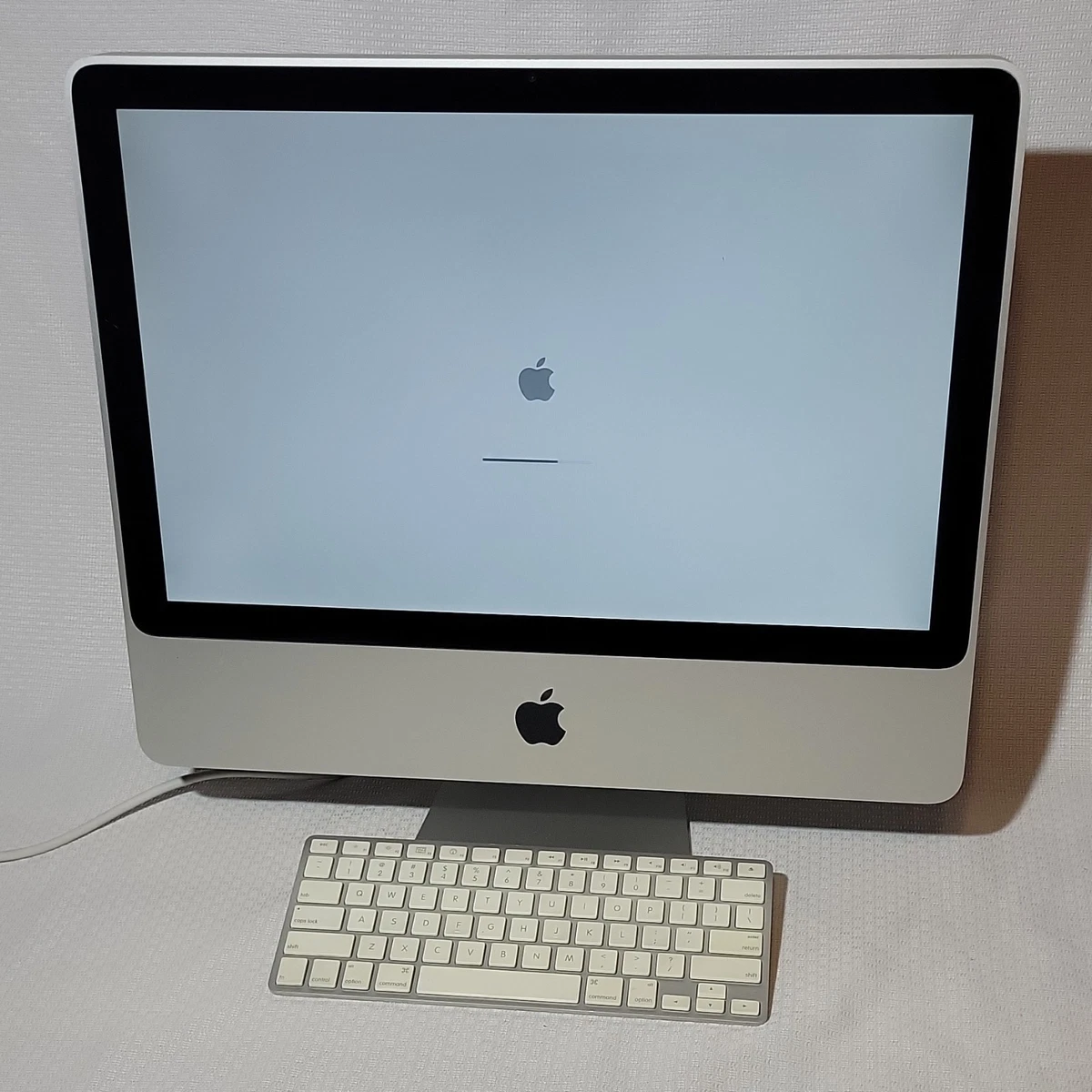 Apple iMac Intel Core 2 Duo 2009 Released Apple Desktops & All-In