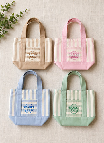 Mini pastel Trader Joe’s tote bag. Set of 4