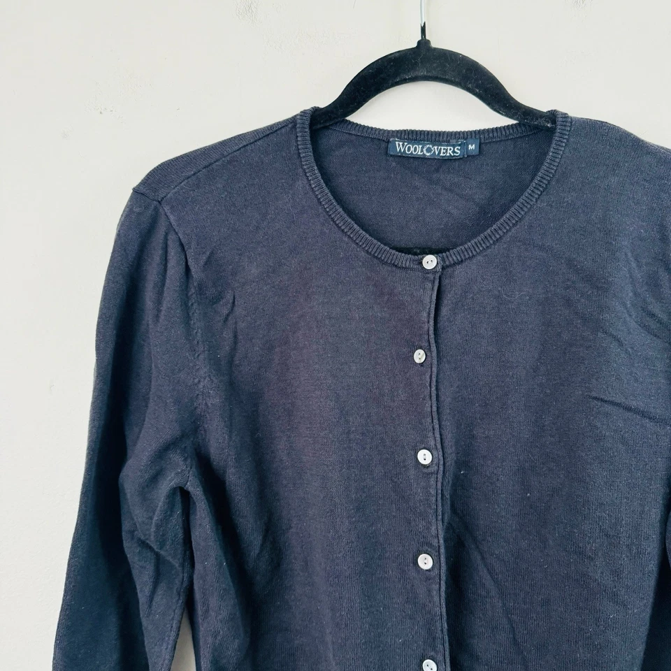 Cárdigan para mujer Woolovers negro mezcla de seda y algodón con botones mediano Foto 2 de 4