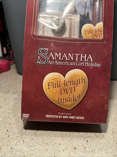 Samantha An American Girl Holiday (DVD) PLUS Necklace Locket NIB Box - Picture 2 of 9